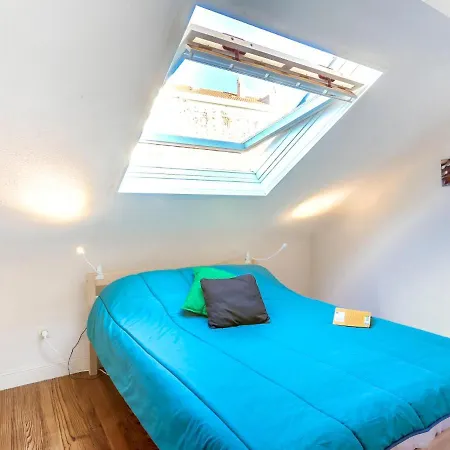 Crestia Apartment